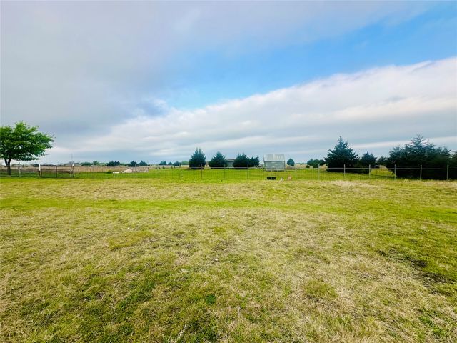 219 County Road 2723, Decatur, TX 76234