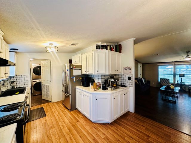 219 County Road 2723, Decatur, TX 76234