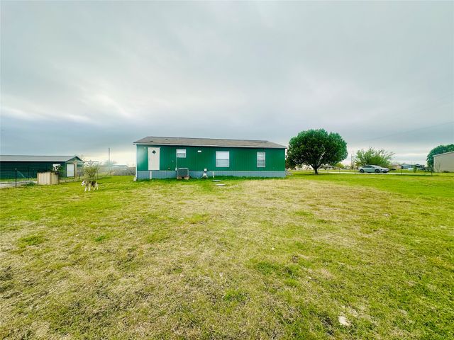 219 County Road 2723, Decatur, TX 76234