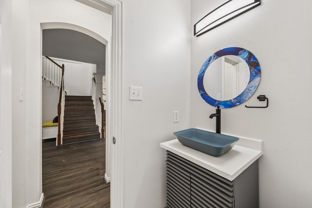 9519 Empress Crossing Drive, Spring, TX 77379