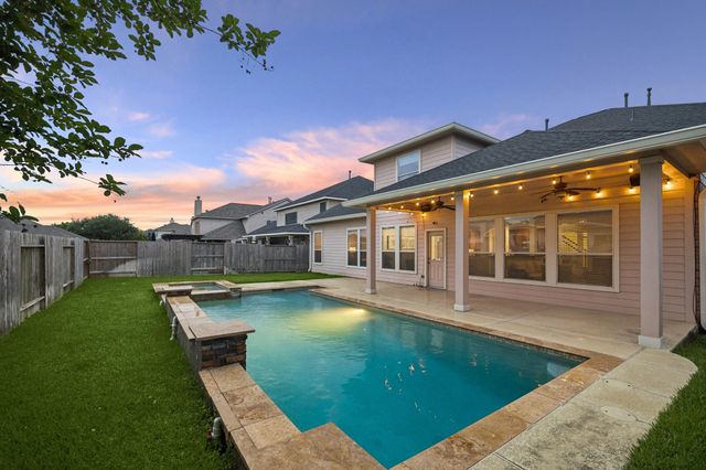 9519 Empress Crossing Drive, Spring, TX 77379