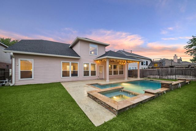 9519 Empress Crossing Drive, Spring, TX 77379