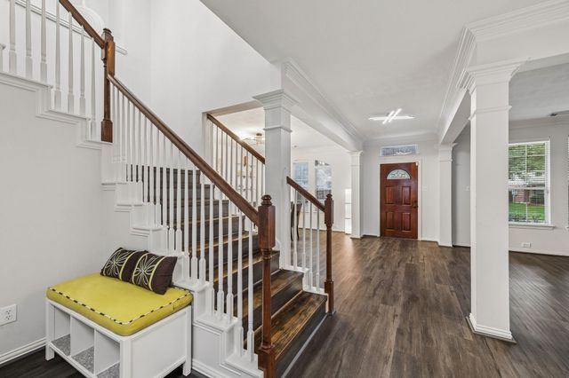 9519 Empress Crossing Drive, Spring, TX 77379