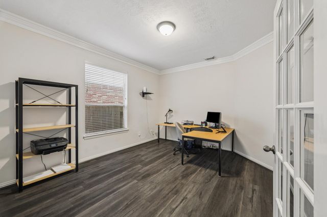 9519 Empress Crossing Drive, Spring, TX 77379