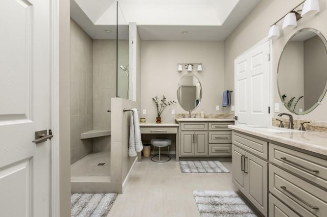 18073 Jayhawk Dr, Penn Valley, CA 95946