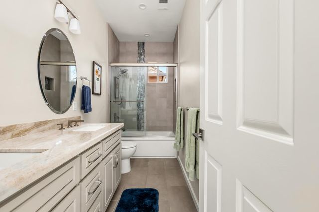18073 Jayhawk Dr, Penn Valley, CA 95946