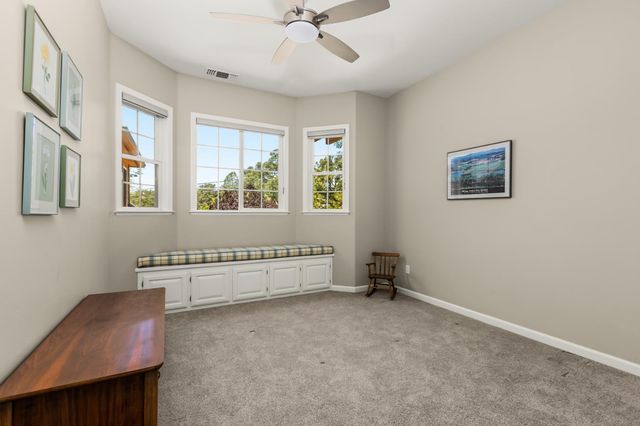 18073 Jayhawk Dr, Penn Valley, CA 95946