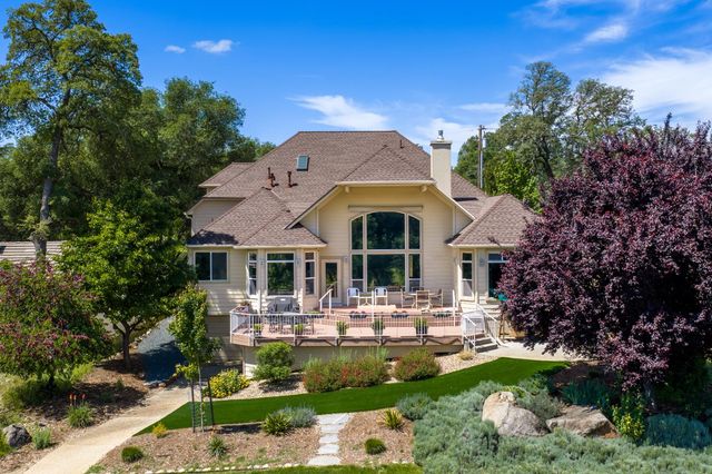 18073 Jayhawk Dr, Penn Valley, CA 95946