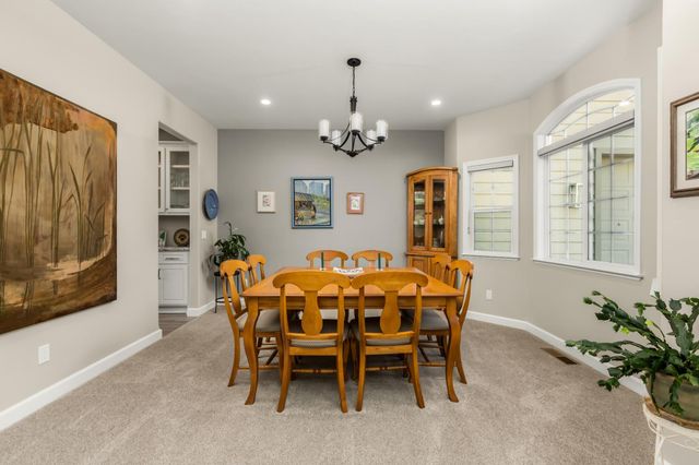18073 Jayhawk Dr, Penn Valley, CA 95946