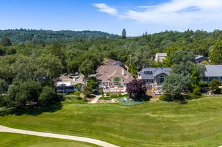 18073 Jayhawk Dr, Penn Valley, CA 95946