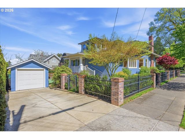 2233 Sw 21ST Ave, Portland, OR 97201