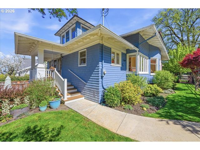 2233 Sw 21ST Ave, Portland, OR 97201