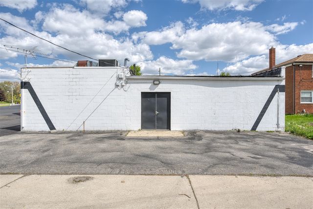 20825 Plymouth Road, Detroit, MI 48228