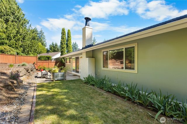 15027 SE Fairwood Boulevard, Renton, WA 98058