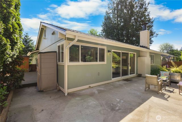 15027 SE Fairwood Boulevard, Renton, WA 98058