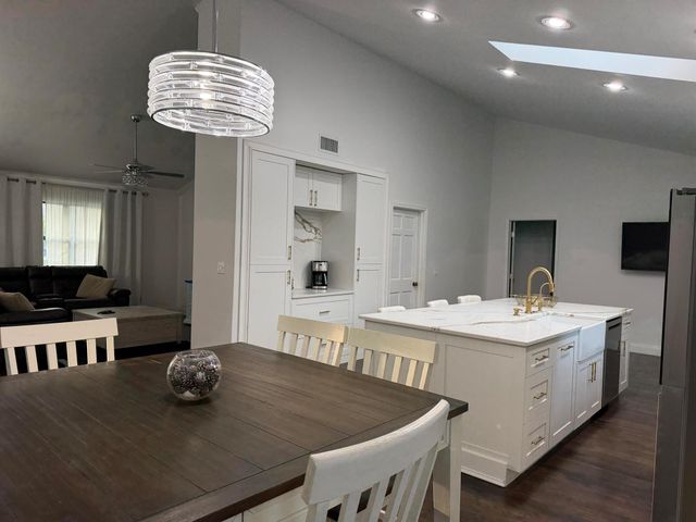 1532 Primrose Lane, Wellington, FL 33414