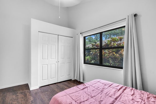 1532 Primrose Lane, Wellington, FL 33414