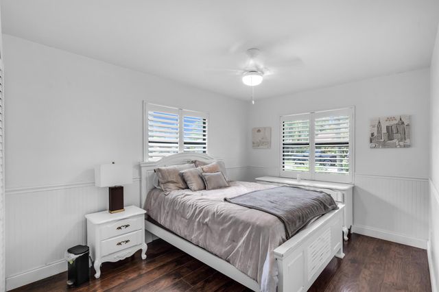 1532 Primrose Lane, Wellington, FL 33414