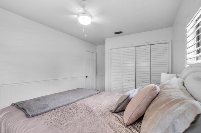 1532 Primrose Lane, Wellington, FL 33414