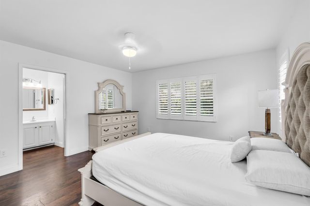 1532 Primrose Lane, Wellington, FL 33414