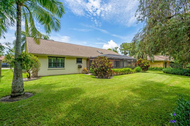 1532 Primrose Lane, Wellington, FL 33414