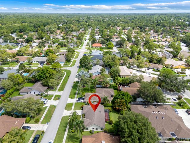 1532 Primrose Lane, Wellington, FL 33414