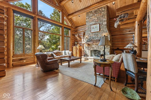 7839 W Bellsville Pike, Nashville, IN 47448