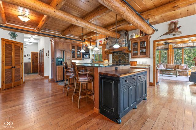 7839 W Bellsville Pike, Nashville, IN 47448