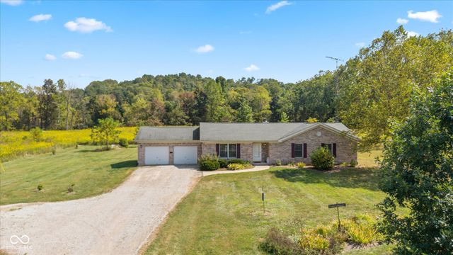7839 W Bellsville Pike, Nashville, IN 47448