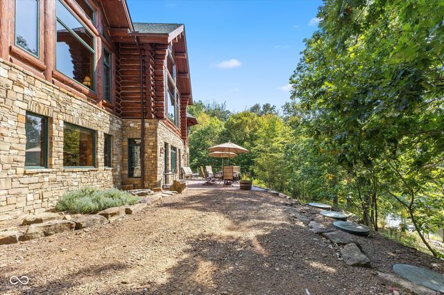 7839 W Bellsville Pike, Nashville, IN 47448