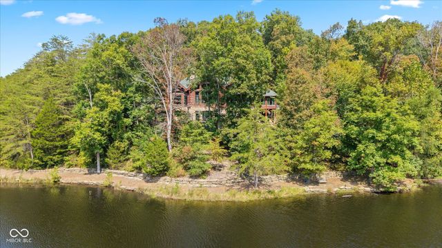 7839 W Bellsville Pike, Nashville, IN 47448