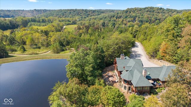 7839 W Bellsville Pike, Nashville, IN 47448