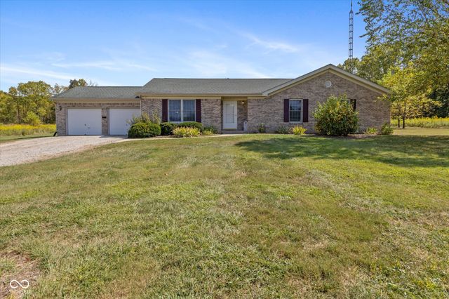 7839 W Bellsville Pike, Nashville, IN 47448