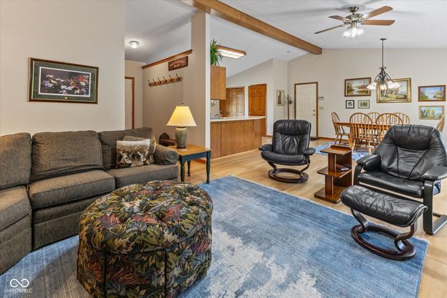 7839 W Bellsville Pike, Nashville, IN 47448
