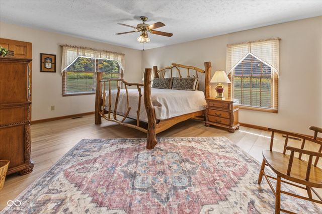 7839 W Bellsville Pike, Nashville, IN 47448