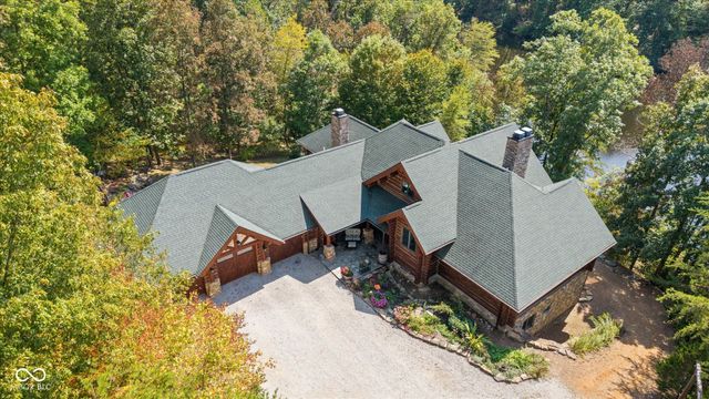 7839 W Bellsville Pike, Nashville, IN 47448