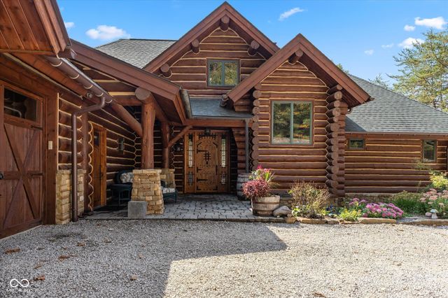 7839 W Bellsville Pike, Nashville, IN 47448