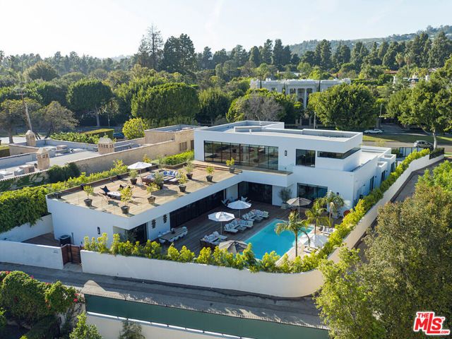 9570 Sunset Boulevard, Beverly Hills, CA 90210