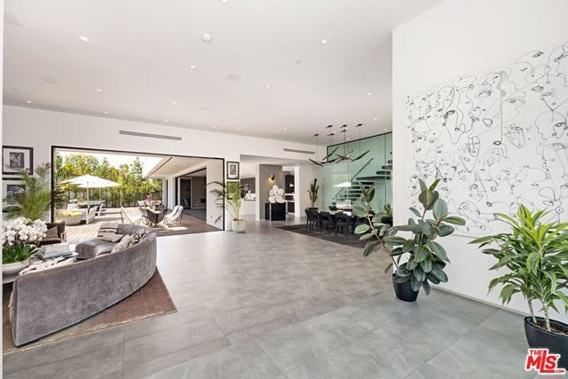 9570 Sunset Boulevard, Beverly Hills, CA 90210