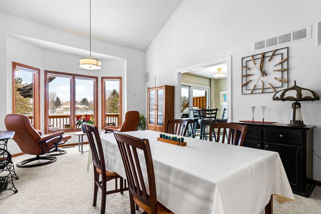 1261 Laurel View Drive, Ann Arbor, MI 48105