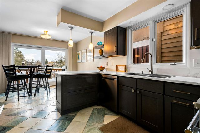 1261 Laurel View Drive, Ann Arbor, MI 48105