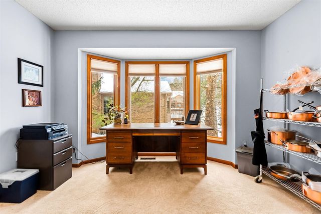 1261 Laurel View Drive, Ann Arbor, MI 48105