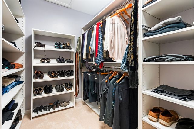 1261 Laurel View Drive, Ann Arbor, MI 48105