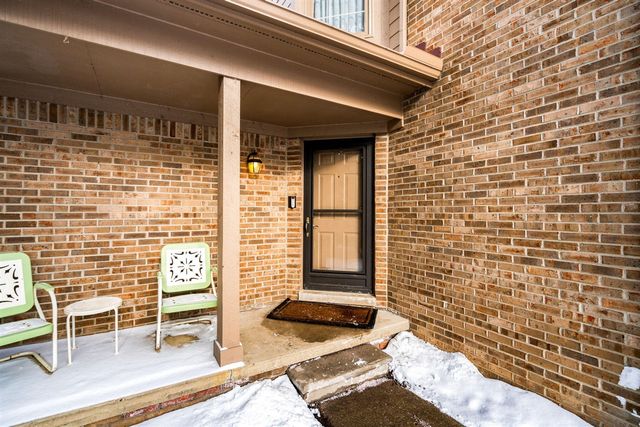 1261 Laurel View Drive, Ann Arbor, MI 48105