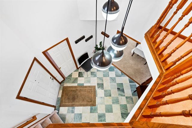 1261 Laurel View Drive, Ann Arbor, MI 48105