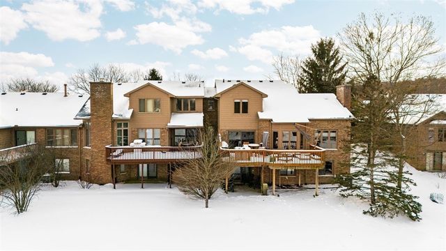 1261 Laurel View Drive, Ann Arbor, MI 48105