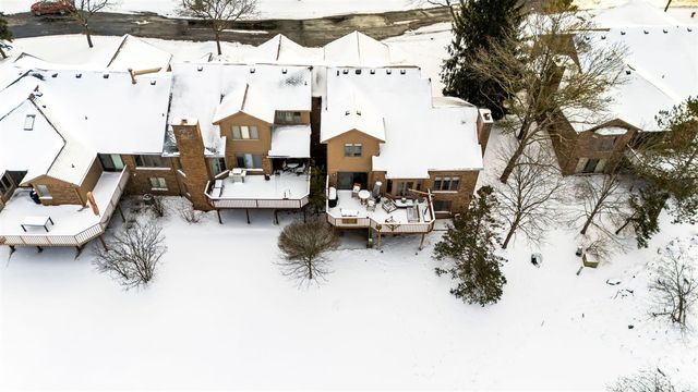 1261 Laurel View Drive, Ann Arbor, MI 48105