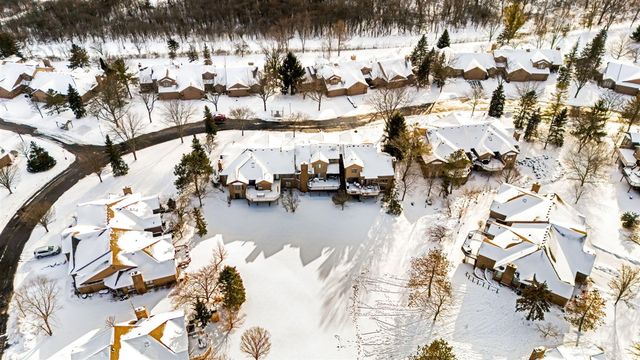 1261 Laurel View Drive, Ann Arbor, MI 48105