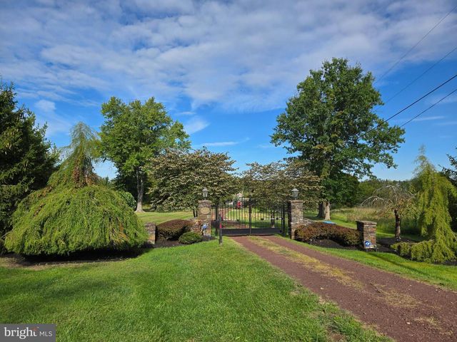 3605 WINDY BUSH RD, New Hope, PA 18938