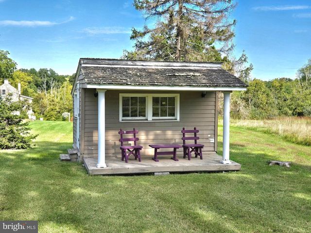 3605 WINDY BUSH RD, New Hope, PA 18938